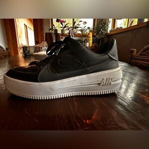 Nike Airforce 1 PLT.ARF.ORM women’s size 9